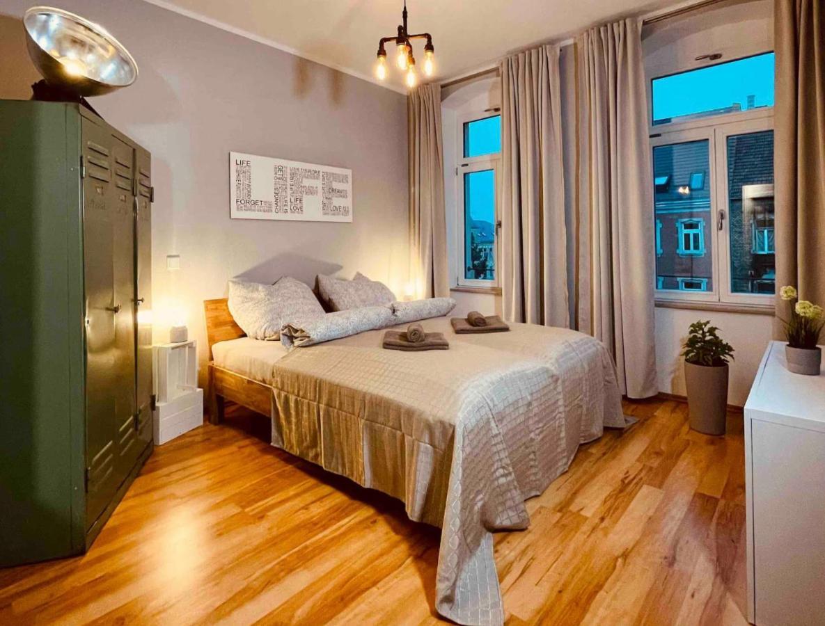Edle Ferienwohnung - Industrial Style Dresde Exterior foto
